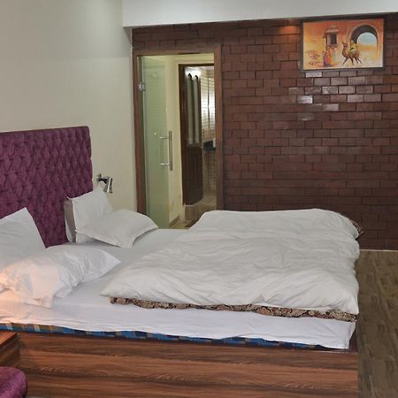 Hotel Khajuraho Regency Bhópál Exteriér fotografie